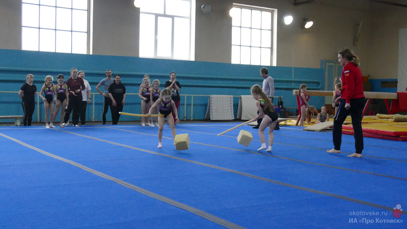 В детско-юношеской спортивной школе №1 провели открытый урок по спортивной гимнастике.