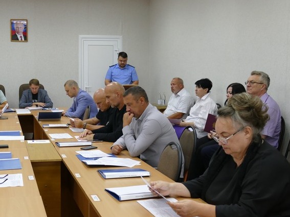 В Котовске депутаты утвердили Положение об организации экологического воспитания и формирования экологической культуры в области обращения с ТКО.