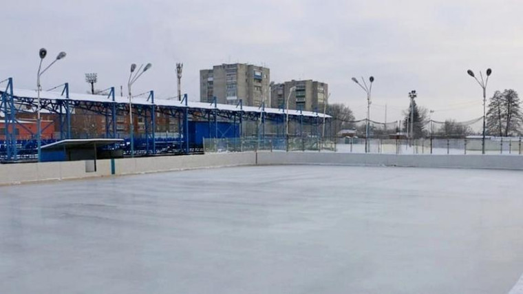 В Котовске каток на городском стадионе открывается 12 января.