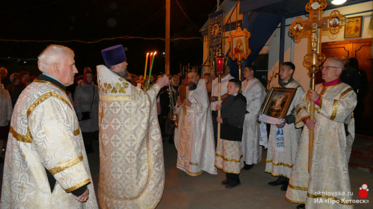 В Котовске православные верующие встретили праздник Светлой Пасхи.