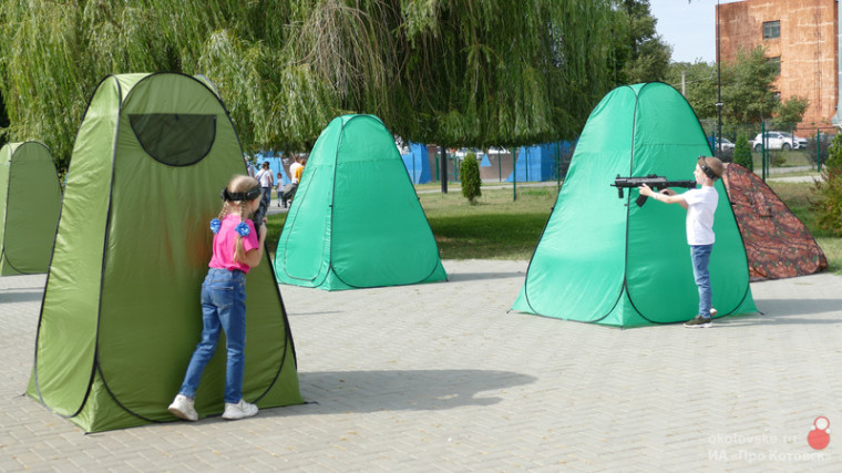 В городском парке Котовска прошел праздник для первоклассников «Дети - наше будущее!».