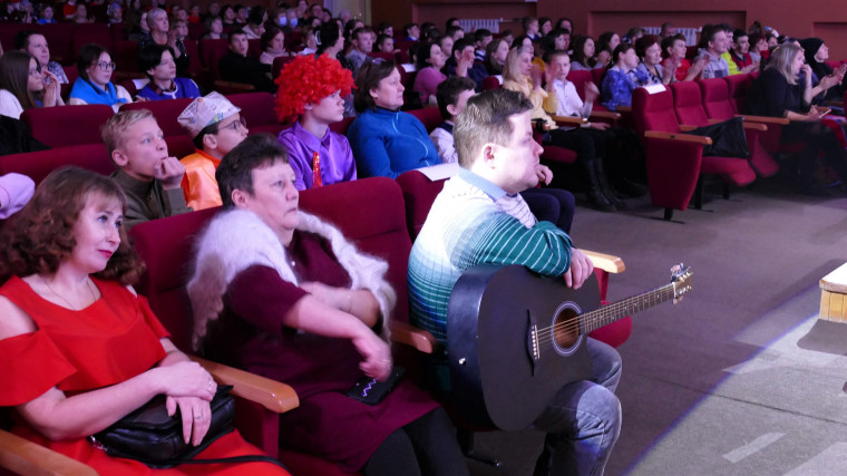 В Котовске провели XI областной фестиваль-конкурс творчества «На крыльях мечты» среди людей с ограниченными возможностями здоровья.