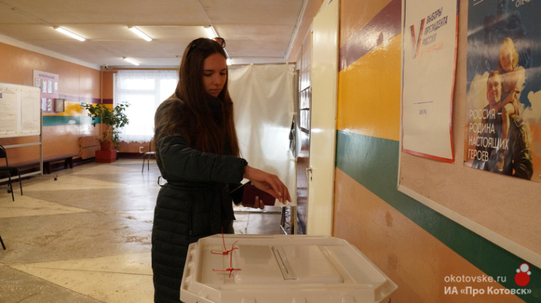 Строители логистического центра «Вайлдберриз» - резидента Котовской ТОР, приняли участие в выборах президента России.
