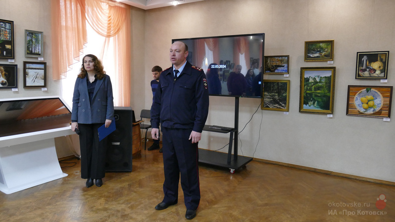 В Котовске прошла траурная акция, посвященная жертвам теракта в &quot;Крокус Сити Холле&quot;.
